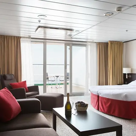 Tallink Ferry - Baltic Queen To Stockholm 