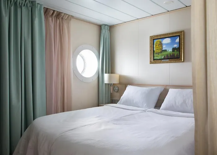 Tallink Ferry - Baltic Queen To Stockholm